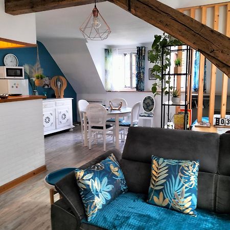 Coeur de ville, loft 3 étoiles lumineux au pied des Pyrénées Bagnères-de-Bigorre Esterno foto
