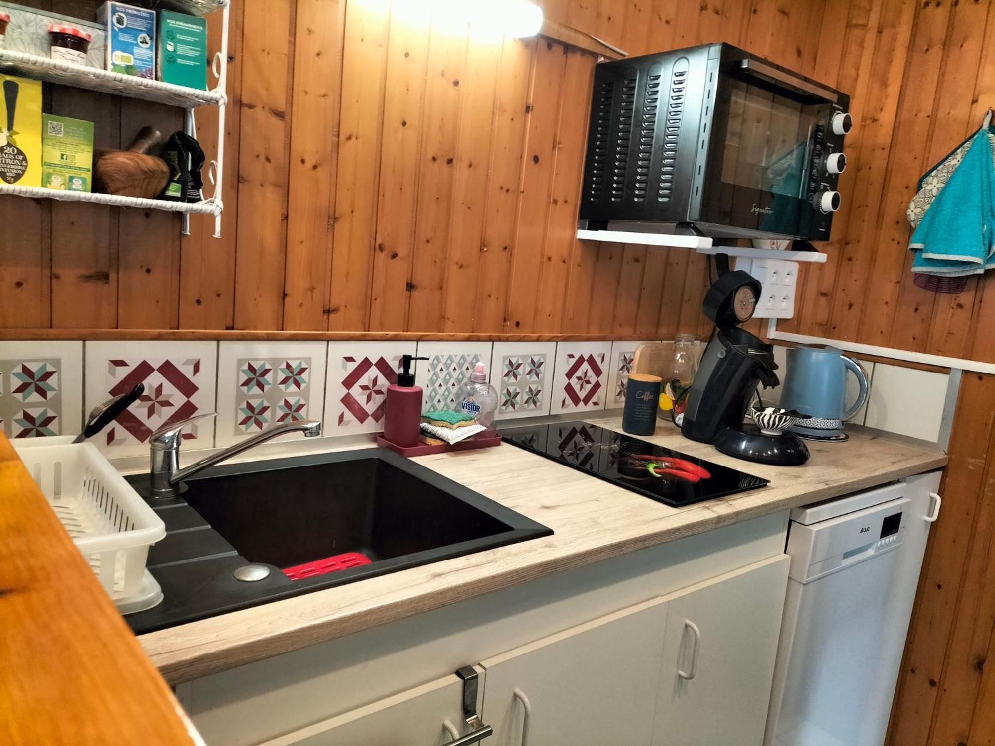 Coeur de ville, loft 3 étoiles lumineux au pied des Pyrénées Bagnères-de-Bigorre Esterno foto