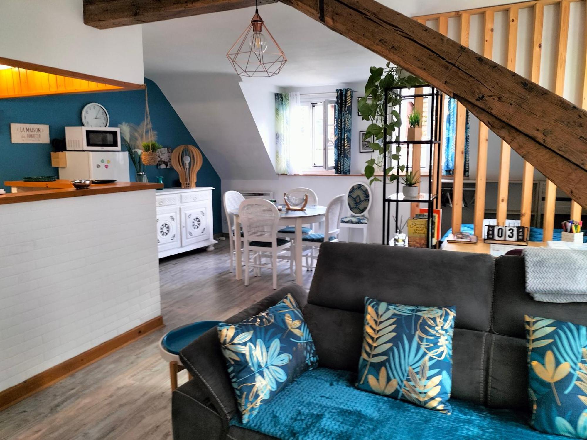 Coeur de ville, loft 3 étoiles lumineux au pied des Pyrénées Bagnères-de-Bigorre Esterno foto